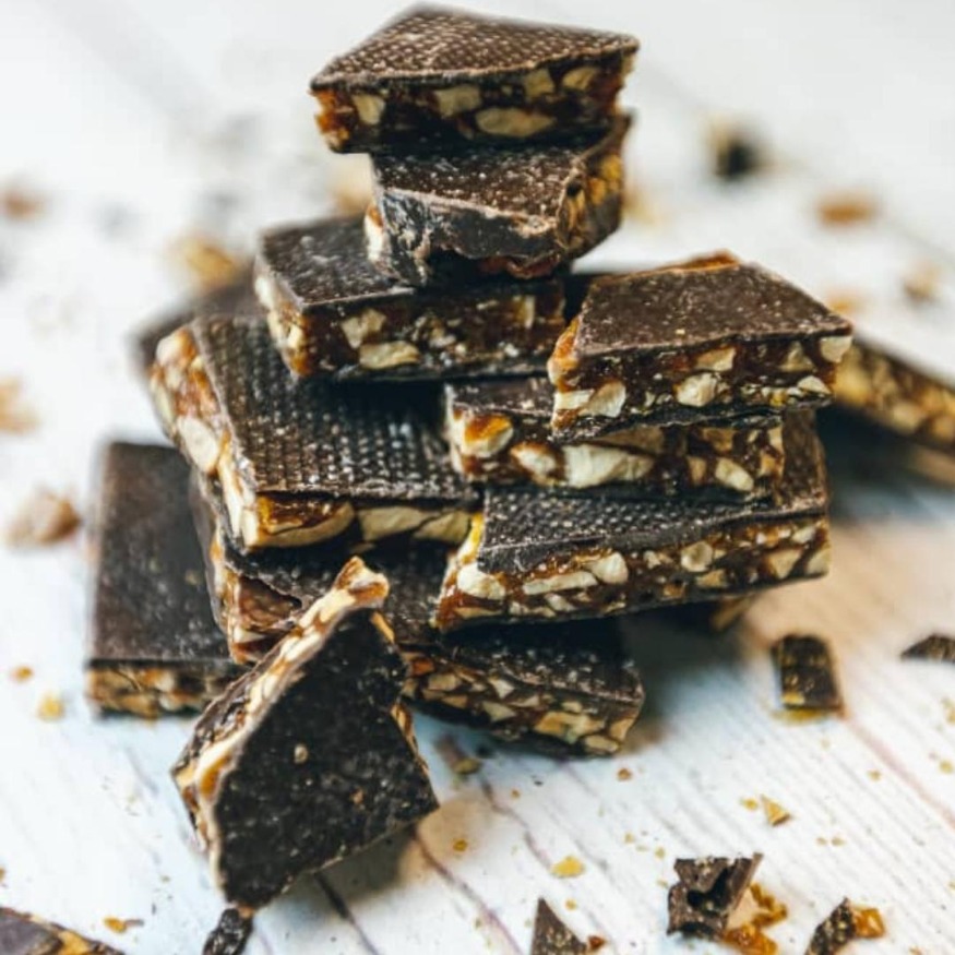 TURRÓN CON CHOCOLATE OSCURO LA PRALINE