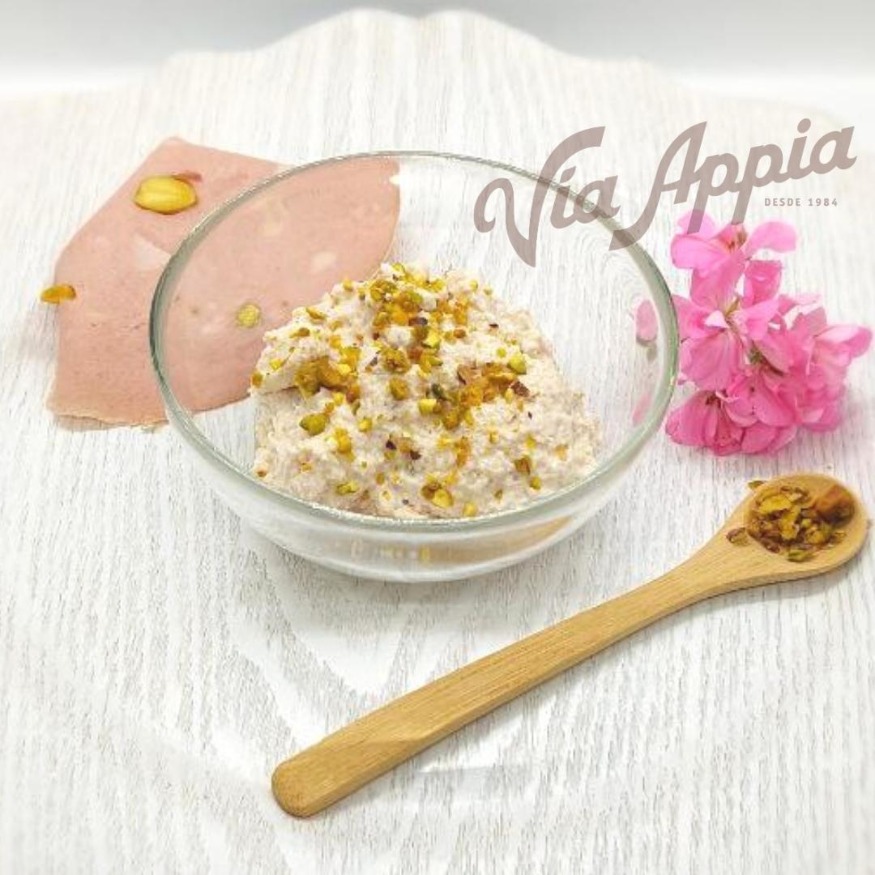 DIP DE MORTADELLA CON PISTACHO CITTERIO Y PROVOLONE DOLCE