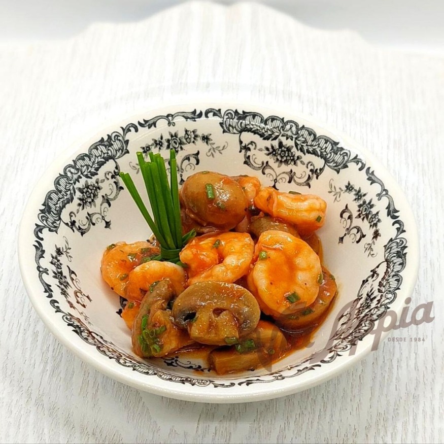 CAMARONES CON CHAMPIÑONES