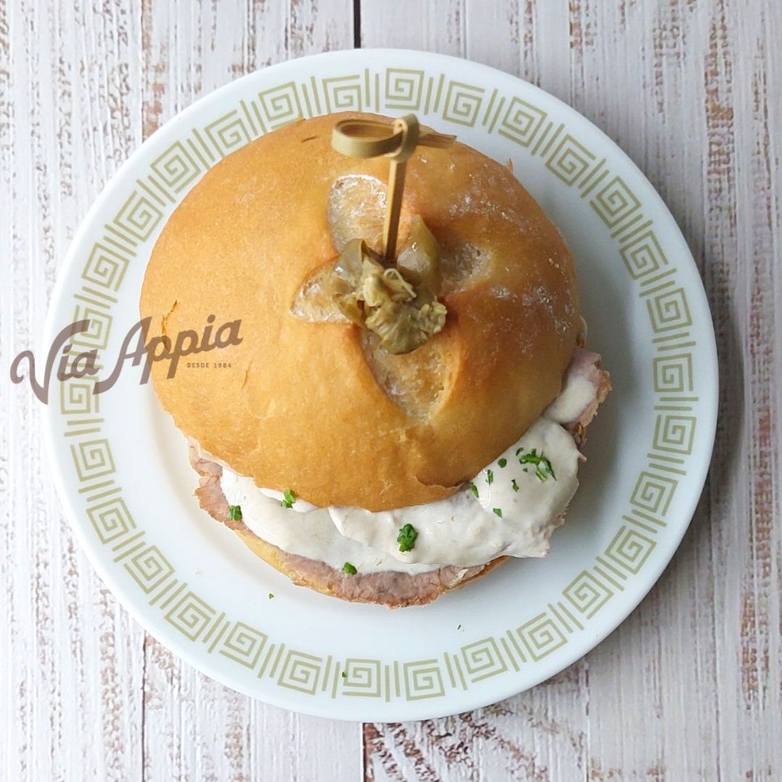 SÁNDWICH MIGNON DE VITEL TONÉ