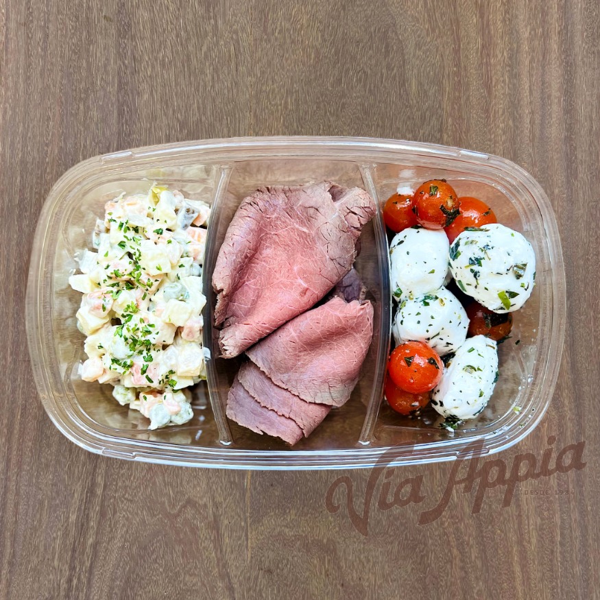 TRÍO ROAST BEEF, ENSALADA RUSA Y BOCCONCINI CON TOMATES CHERRYS
