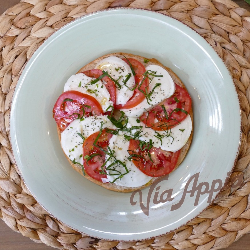 FOCACCIA RELLENA CAPRESE  (SANDWICH)