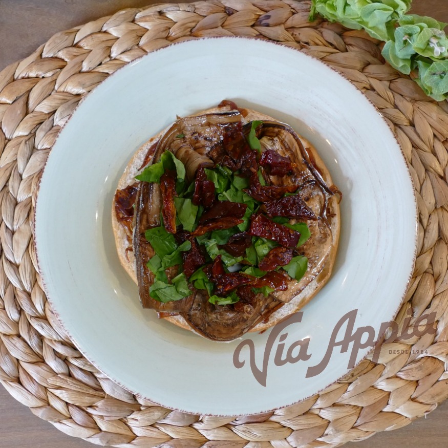 FOCACCIA RELLENA VEGANA (SANDWICH)