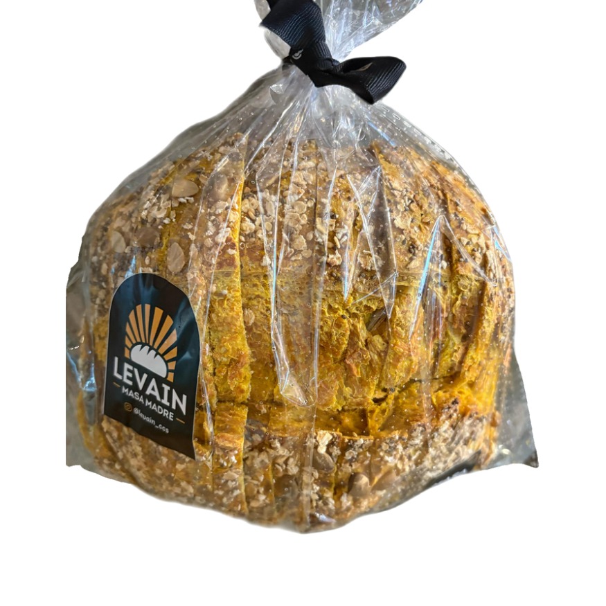 PAN DE MASA MADRE LEVAIN HOGAZA CON CÚRCUMA