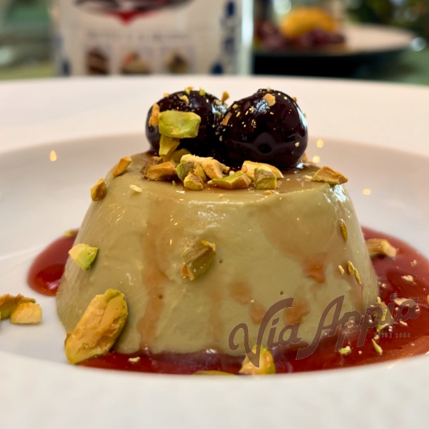 PANNA COTTA AL PISTACCHIO CON AMARENA
