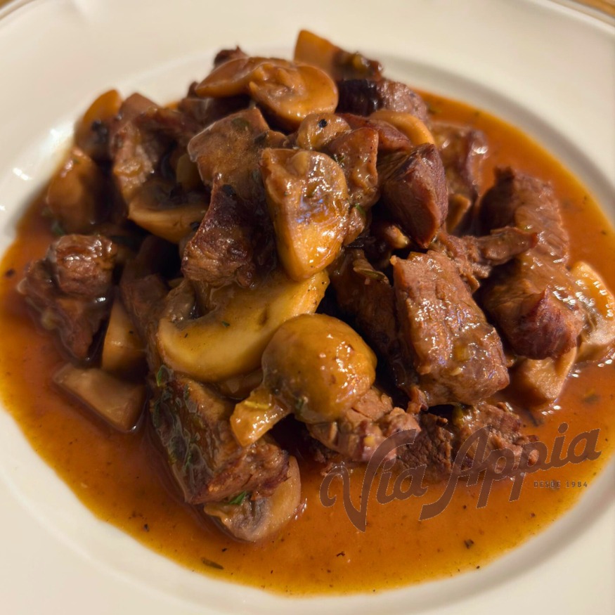 PICADILLO DE LOMITO EN SALSA DE CHAMPIñONES
